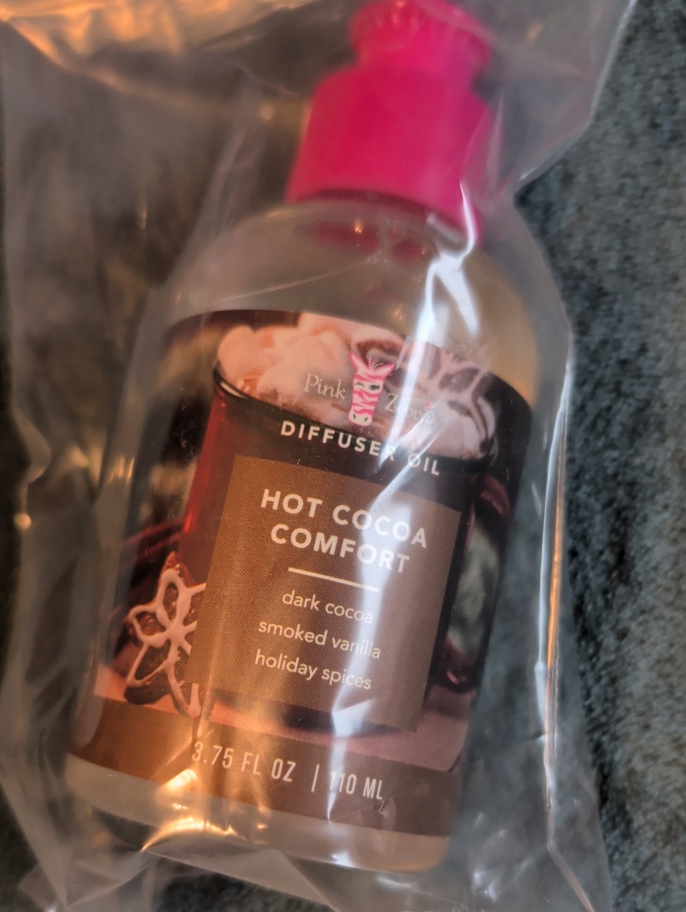 Pink Zebra Hot Cocoa Comfort Diffuser Oil — Pink Cap, Clear Bottle